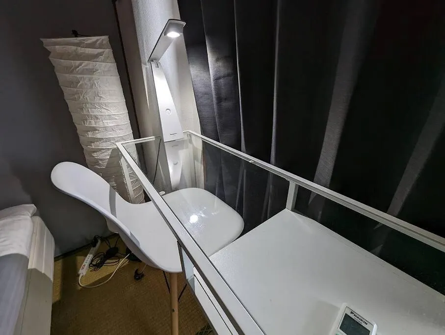 Apartment 【豊和マンション稲荷302号室】伏見稲荷駅徒歩３分！Free Wifi付のお宿！ Kyōto