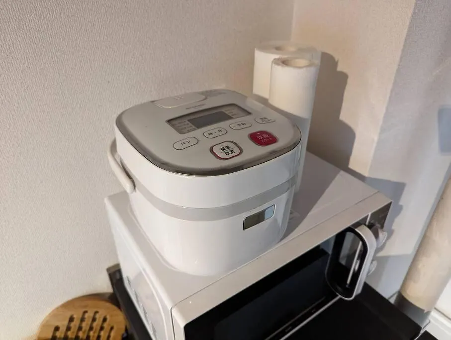 【豊和マンション稲荷302号室】伏見稲荷駅徒歩３分！Free Wifi付のお宿！ Kyōto 0*,