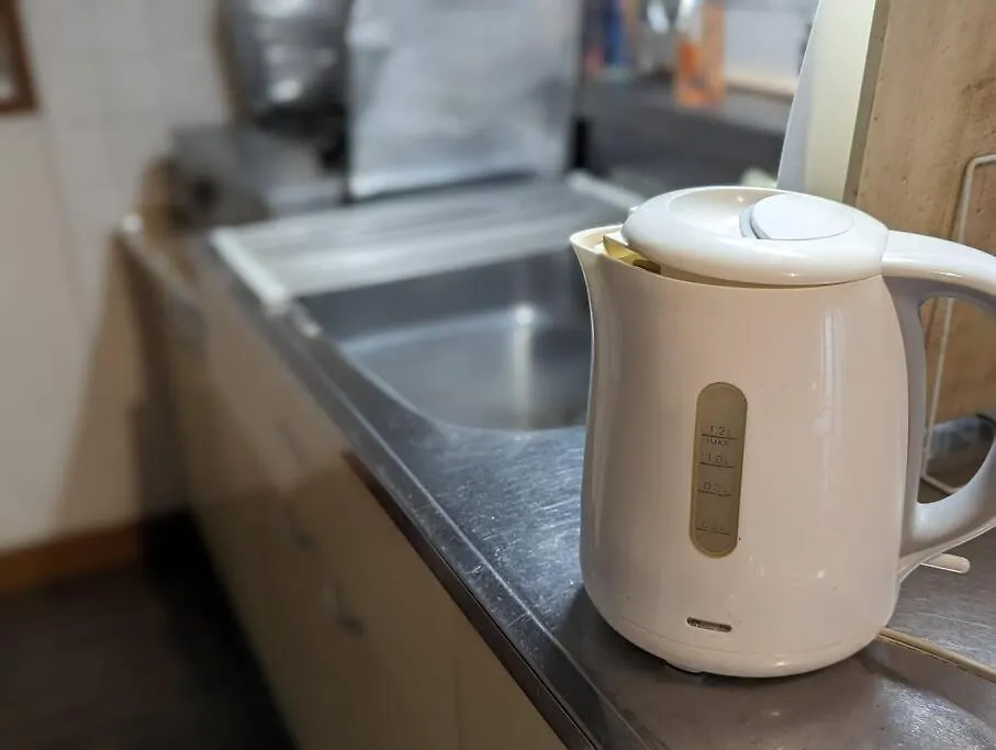 Apartment 【豊和マンション稲荷302号室】伏見稲荷駅徒歩３分！Free Wifi付のお宿！ Kyōto